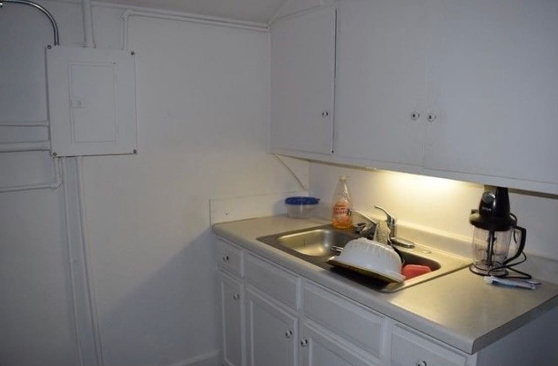 Kitchen - 802 Bliss Ave