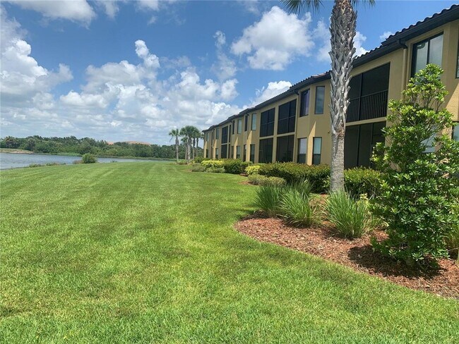 Building Photo - 7225 River Hammock Dr