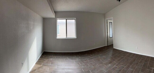 Building Photo - 3628 Tierra Alba Dr