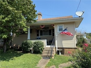 Building Photo - 832 Grant Ave
