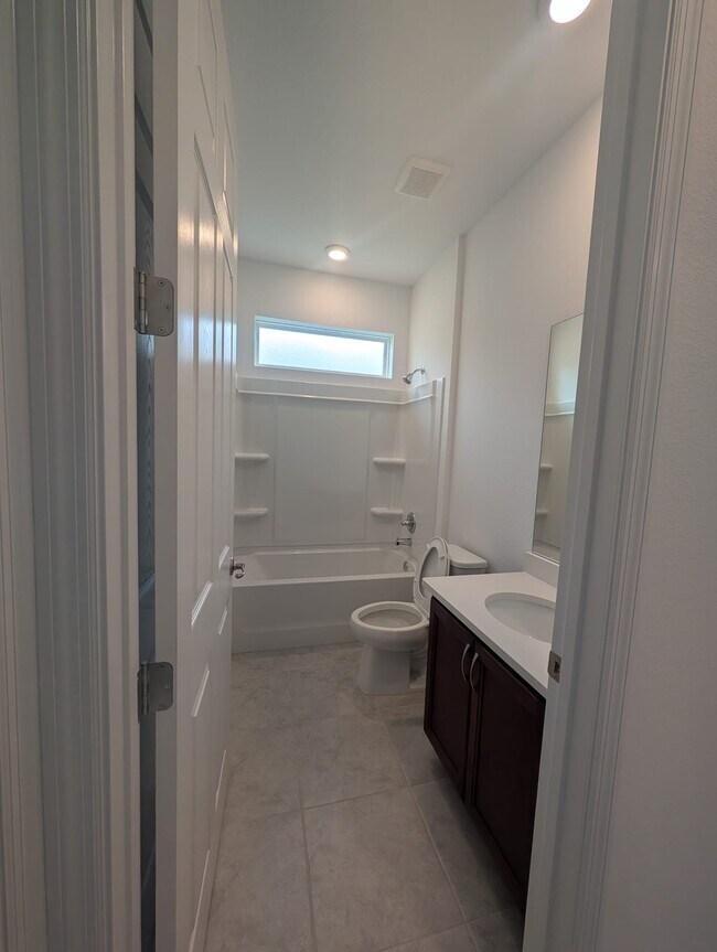 Building Photo - 7552 SW 56th Pl