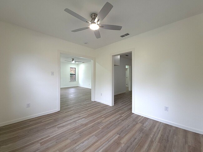 Building Photo - Fully Remodeled Home in the Heart of Tyler...
