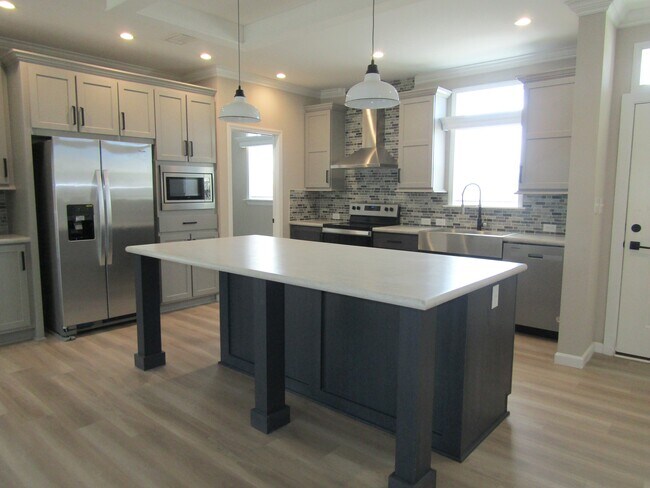 Building Photo - 1 Palo Ct