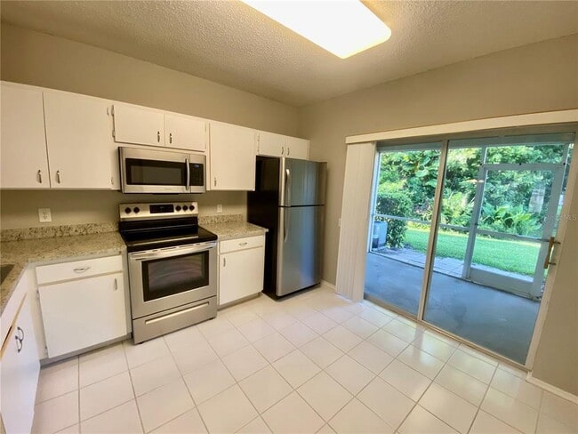 Building Photo - 12415 Berkeley Square Dr