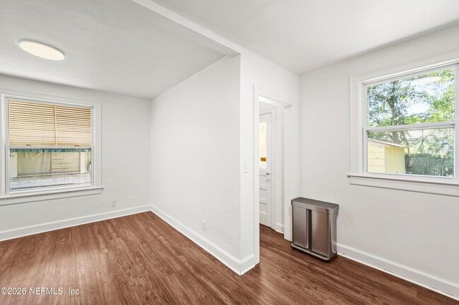 Building Photo - 569 W 49th St