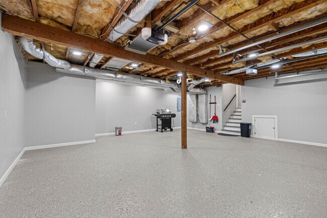 Building Photo - 13 Huntcliff Dr