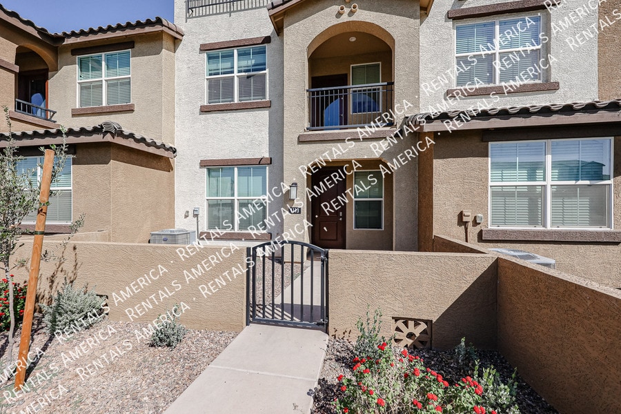 Building Photo - 1255 N Arizona Ave