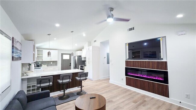 Building Photo - 4014 Boulder Park Dr SW