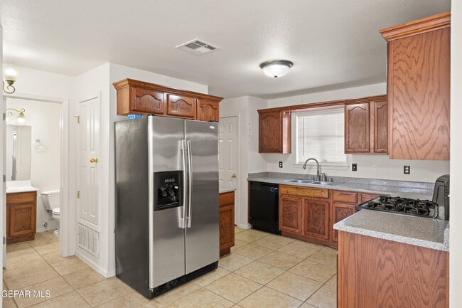 Building Photo - 5376 Jose Duran Ln