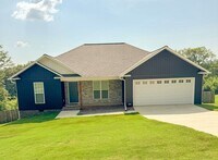 Building Photo - 3 Bed 2 Bath in Jacksonville!