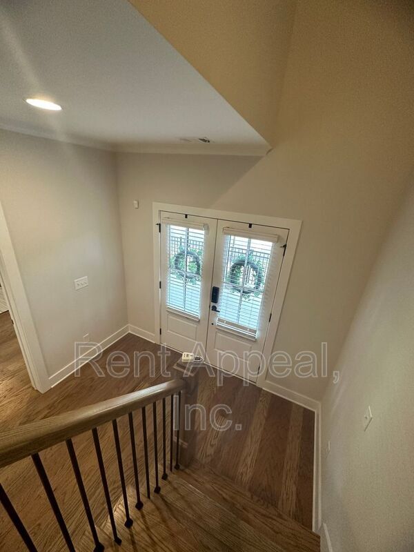 Building Photo - 1486 Fairmont Ave NW