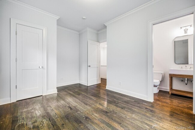 Building Photo - 63 Grapal St
