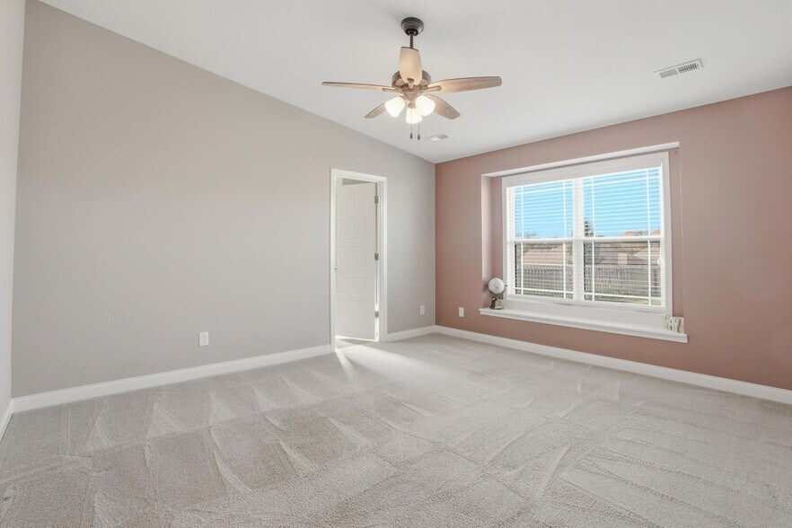 Building Photo - 2309 Mace Dr