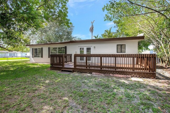 Building Photo - 5386 Balsam Terrace