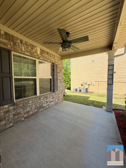 Building Photo - 4805 Carriage Bridge Ln