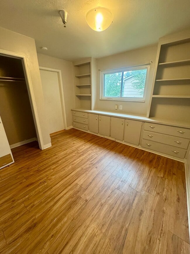 Building Photo - 5 bedroom Ranch home in North Colorado Spr...