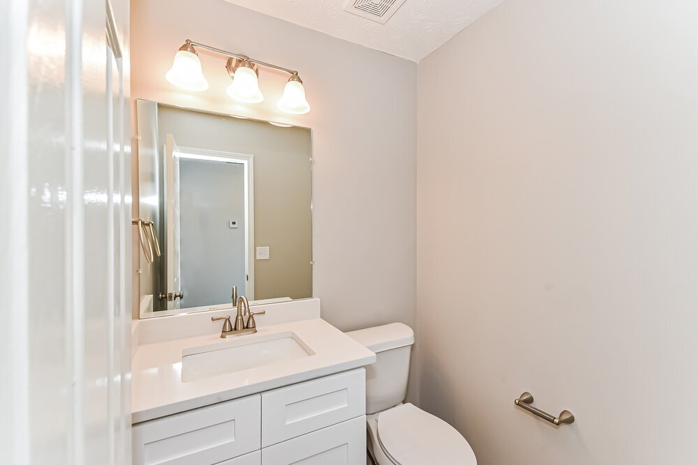 Building Photo - 7855 Clearview Cir