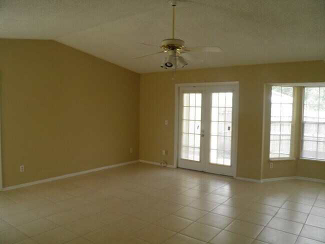 Building Photo - Single Family Home in Kissimmee