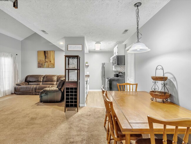 Building Photo - 4303 Loft Cove