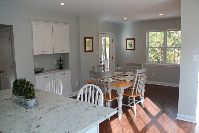 Building Photo - 55 Franklin Ave