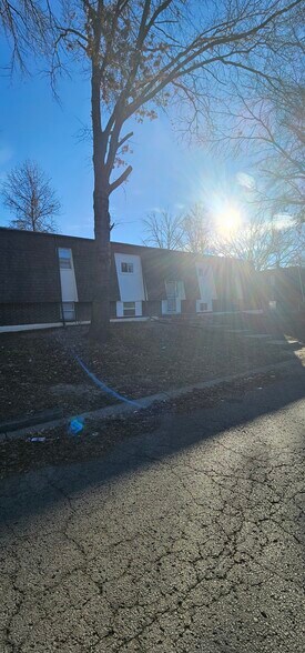 Building Photo - 720 N 70th St