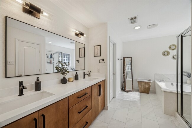 Building Photo - 20019 Alcea Ct