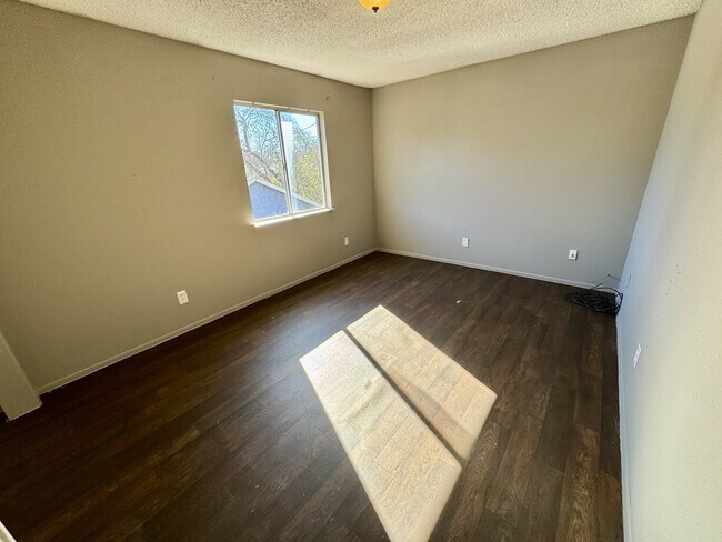 Building Photo - 5113 Sierra St