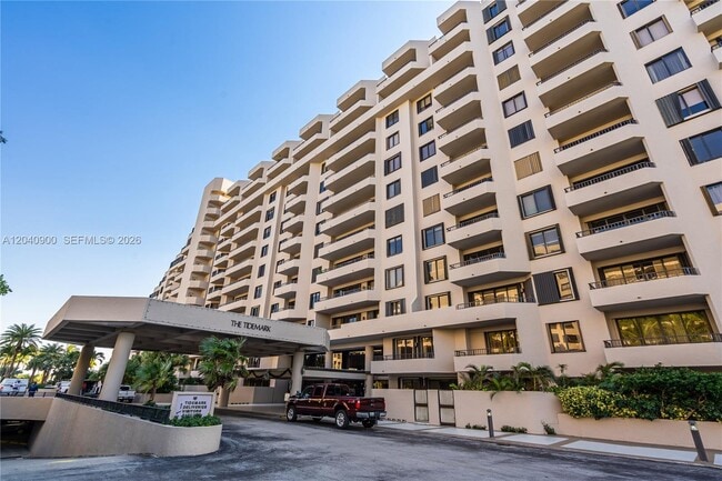 Building Photo - 201 Crandon Blvd