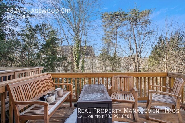 Building Photo - 6824 Chasewood Cir