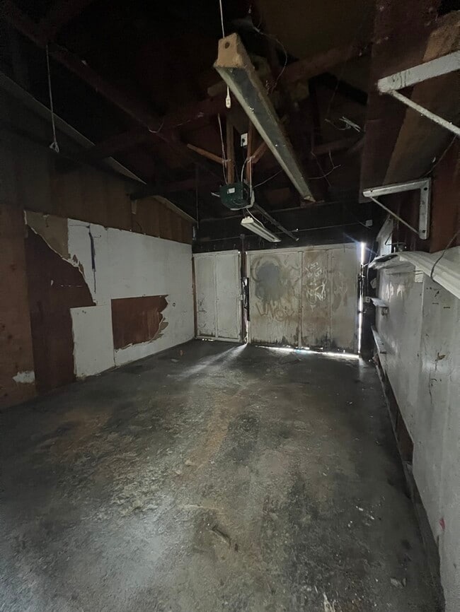 Building Photo - Remodeled 2 Bedroom in Long Beach City