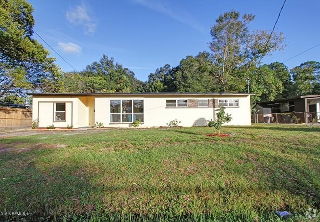Building Photo - 3013 Newell Blvd