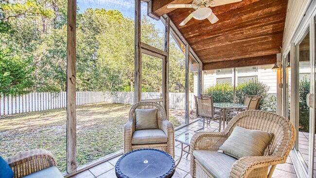 Building Photo - 94 Whiting Ln