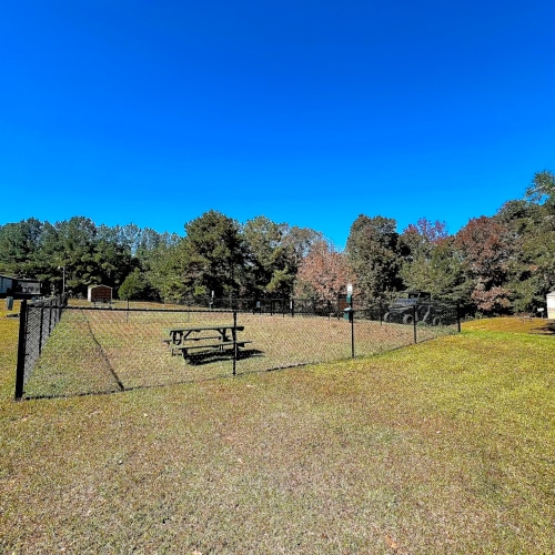 Building Photo - 207 Falcon Dr