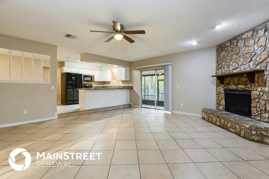 Building Photo - 2518 Bon Air Dr