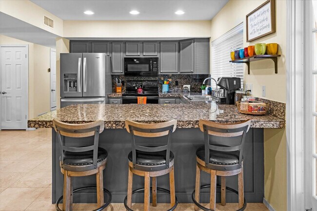 Building Photo - 14836 N Moon Valley Dr