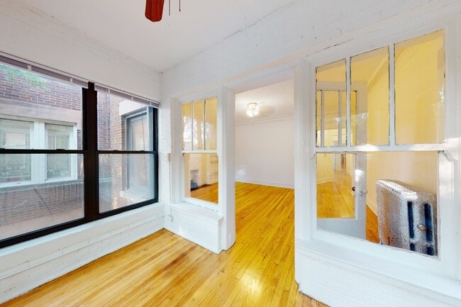 Floorplan - 5335-5337 S. Woodlawn Avenue