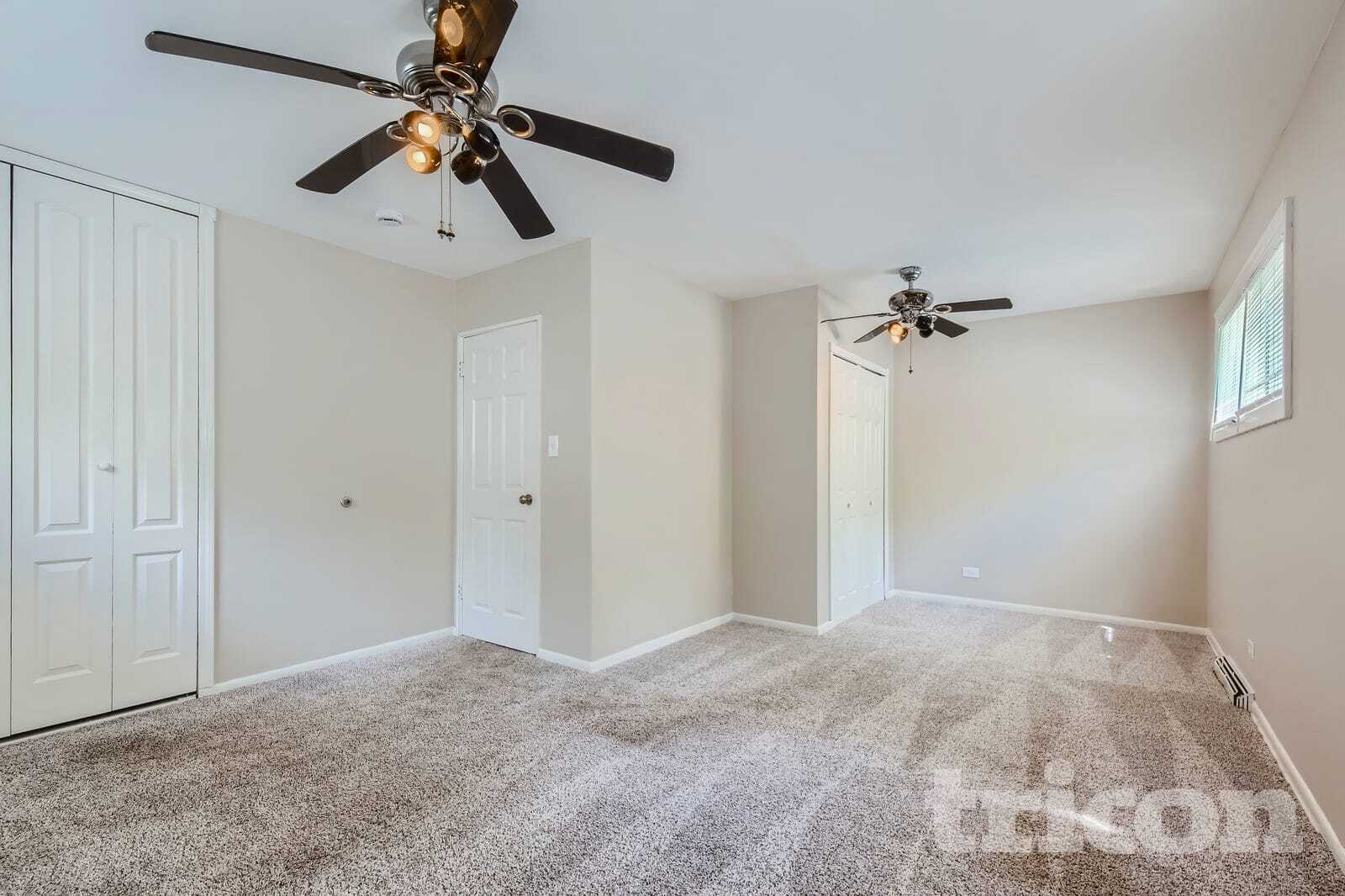 Building Photo - 612 W James St