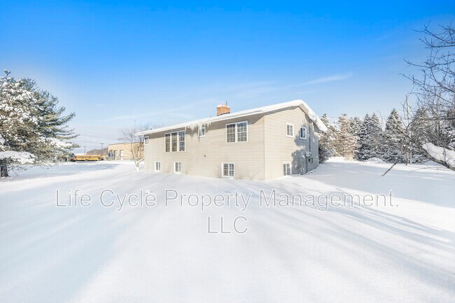 Building Photo - 10764 64th Ave