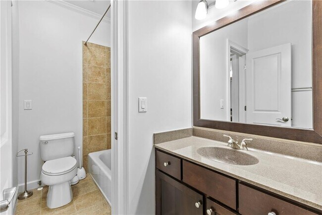 Building Photo - 7665 Ledgewood Way