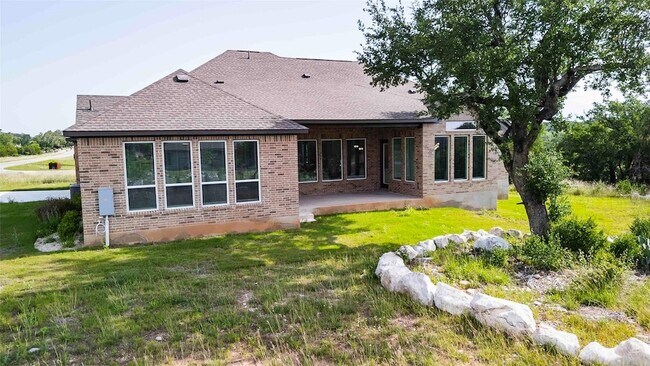 Building Photo - 101 Woodstock Cir