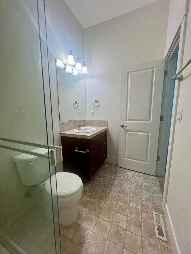 Building Photo - PENDING APPLICATION; Spacious Home on Golf Course  - All Bedrooms En Suite