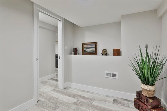 Building Photo - 7 Christopher St