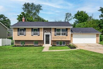Building Photo - 13 S Perry Cir