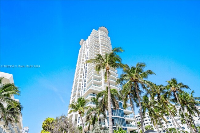 Building Photo - 4201 Collins Ave