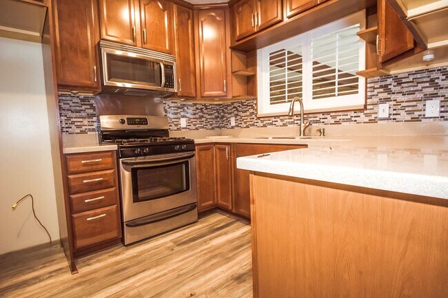 Building Photo - 11433 Littchen St