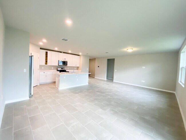 Building Photo - Beautiful Home for Rent in St Cloud