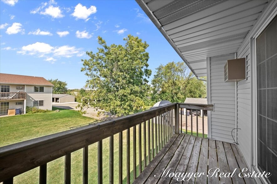 Building Photo - 1041 Abbey Ct