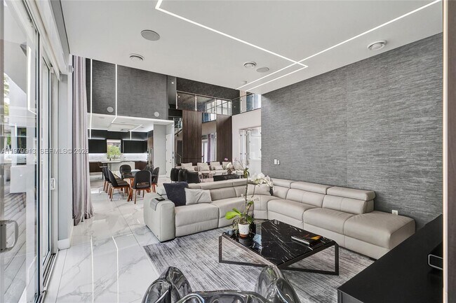 Building Photo - 10223 NW 75th Terrace