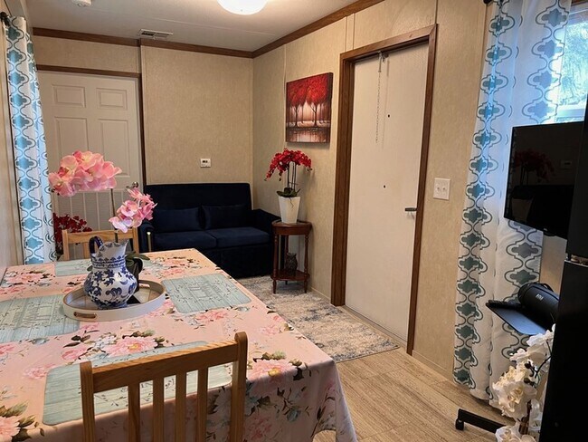 Building Photo - 8429 SE 68th Ct