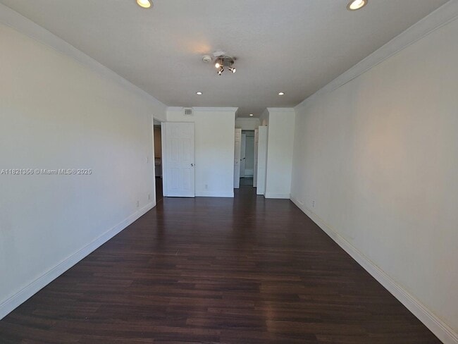Building Photo - 7900 Camino Cir